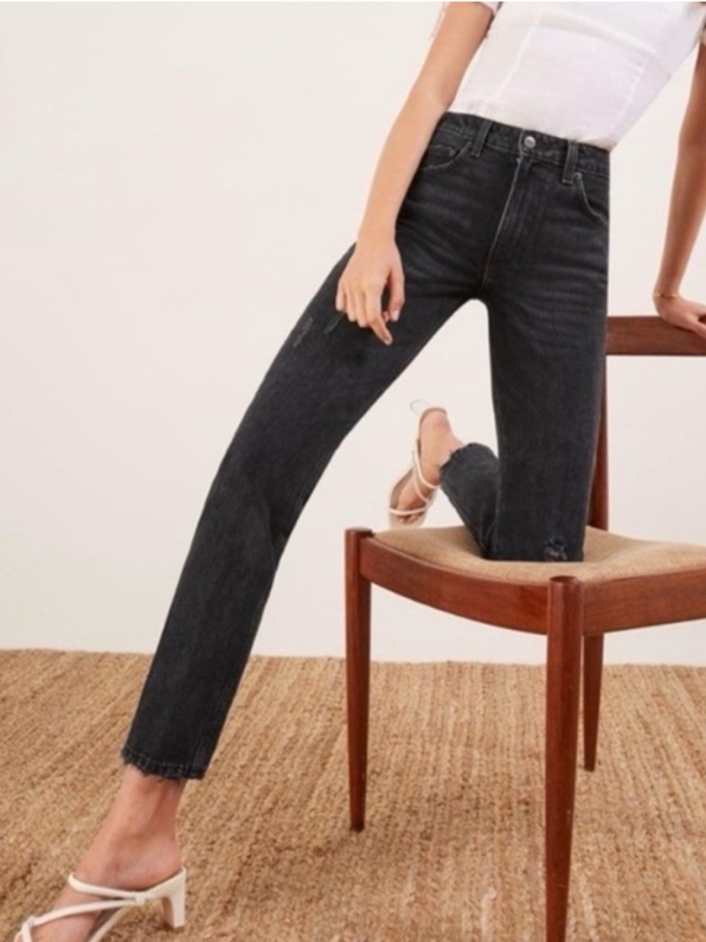 Reformation Women's Black Julia High Rise Cigarette Jeans Size 27 36321